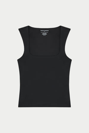 SCULPTING STRETCH SCOOP NECK TOP - BLACK