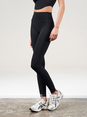 SCULPTING STRETCH EMBLEM LEGGINGS - BLACK