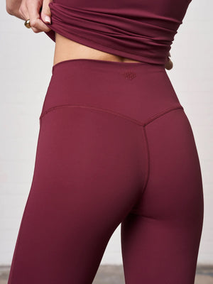 SCULPTING STRETCH EMBLEM LEGGINGS - BURGUNDY