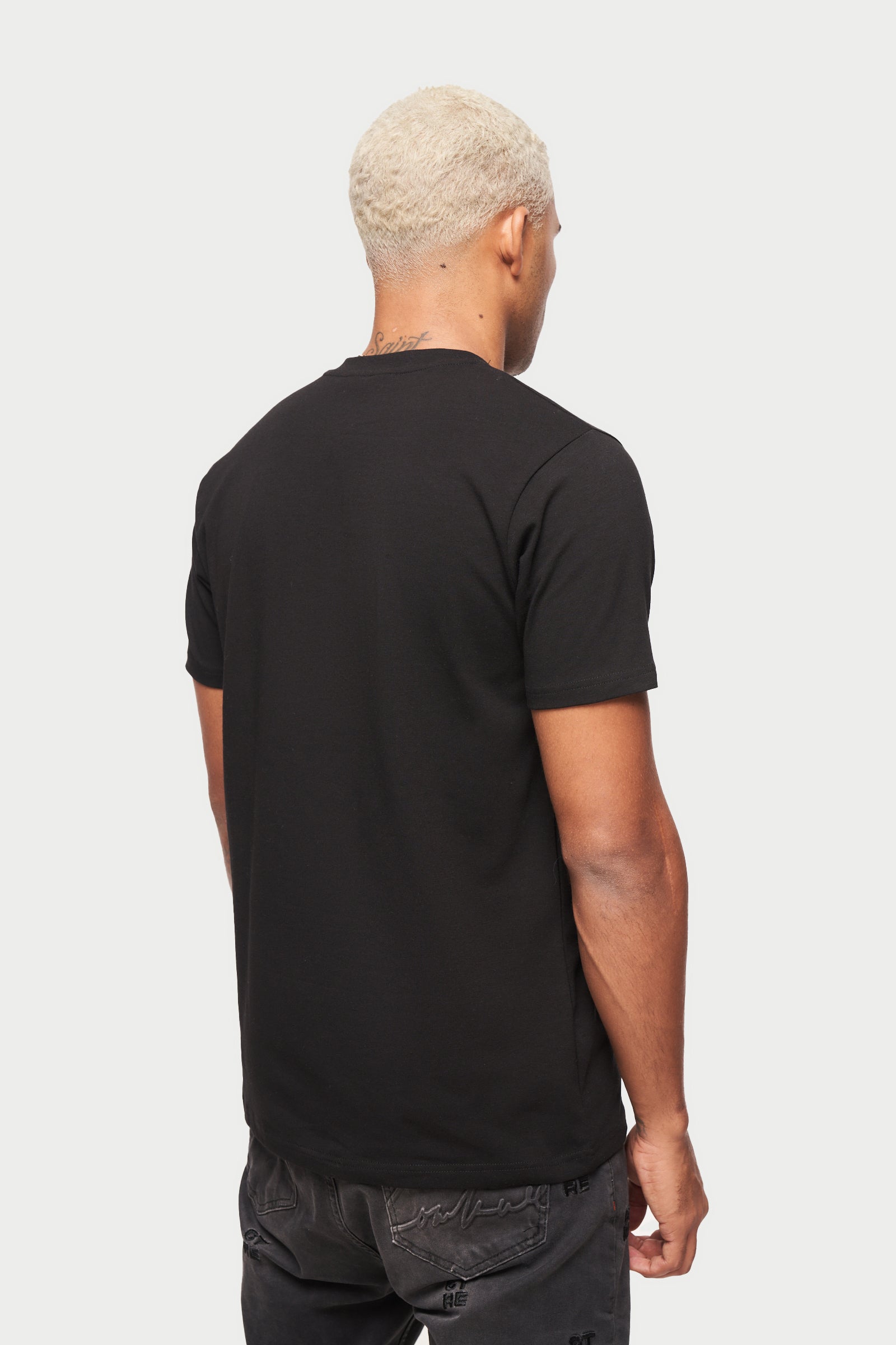 Plain black t on sale shirt back side